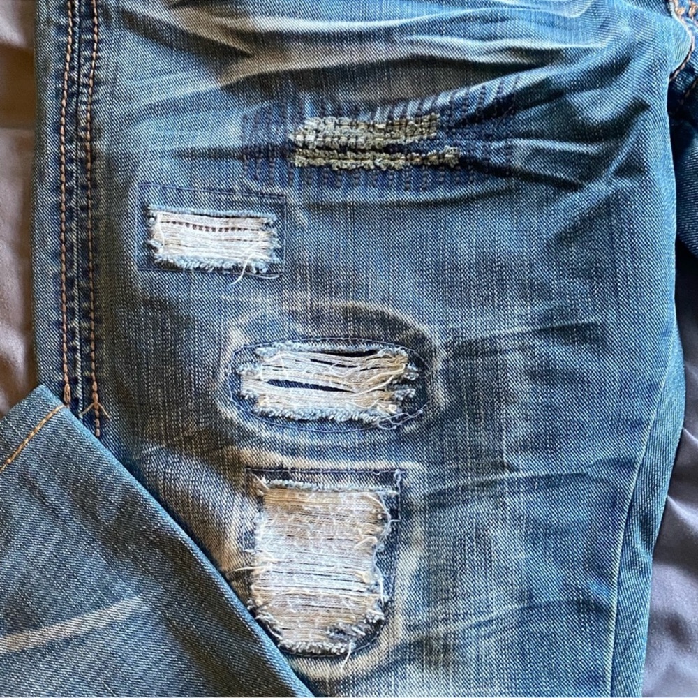 Antique Rivet Relaxed Blue Distressed Jeans - Picture 8 of 8